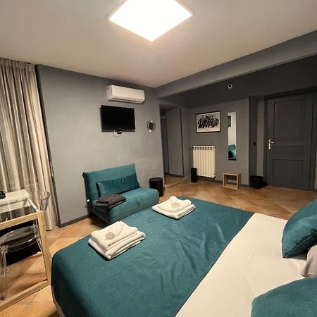 Naples Luxury Suites B&B 외부 사진